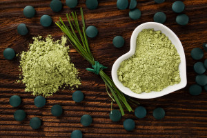 Spirulina chlorella barley and wheatgrass. Green supplement superfood detox.